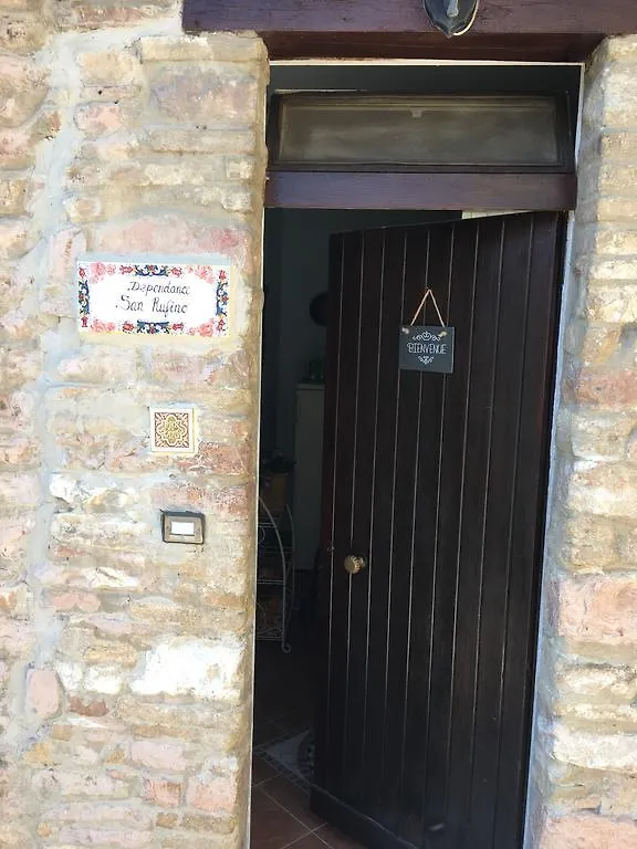 Apartments Aurora Delle Rose Asyż
